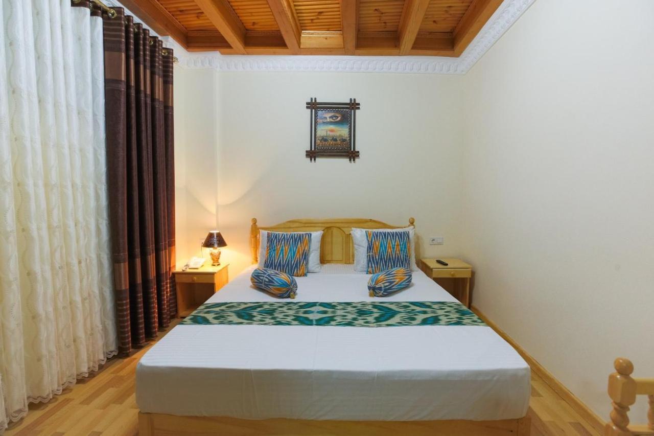 Hotel Shohrud Bukhara Exterior photo